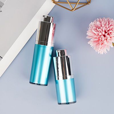 Frasco Airless, con Dosificador en Color Plata PMMA-JS